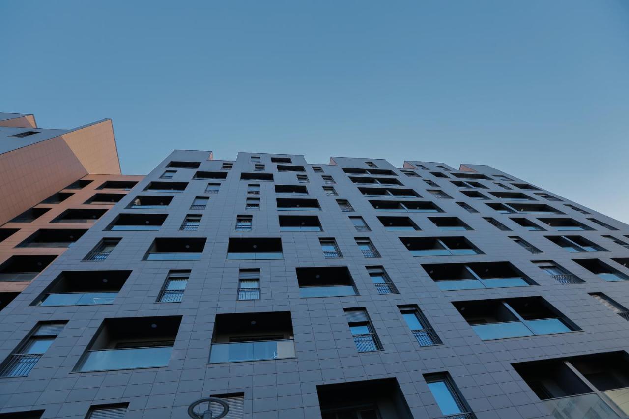 Miku Apartment - Vibrant 1Bd Apartment At Olympic Residence Tirana Exterior foto